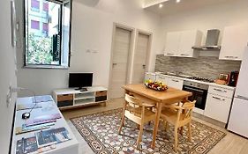 Luxury Vintage Flooring Home - Balcony